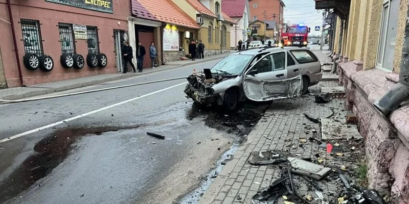На Тернопільщині у ДТП травмувалися двоє водіїв