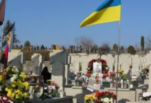 У Тернополі почали встановлювати індивідуальний пам’ятник на могилі загиблого військового