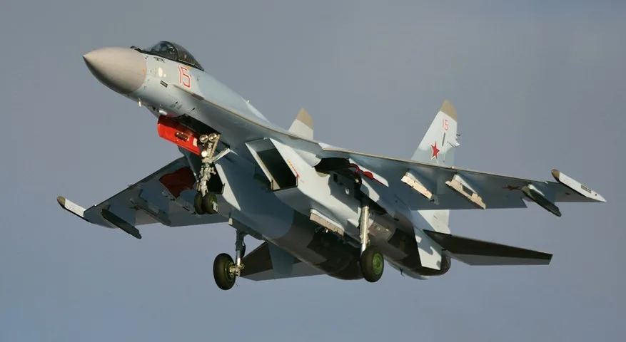 СБУ уразила Су-35 і Су-34