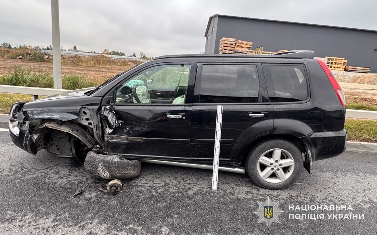 ДТП за участю чотирьох автомобілів у Тернополі: водія-втякача розшукали