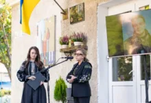 У Тернополі відкрили меморіальну таблицю добровольцю Миколі Курику