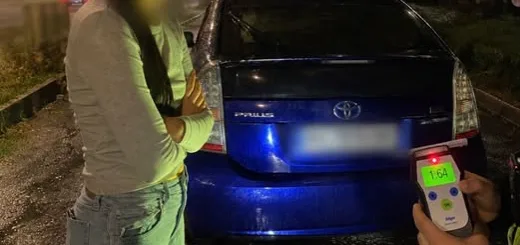 У Тернополі п’яна водійка Toyota їздила містом без прав
